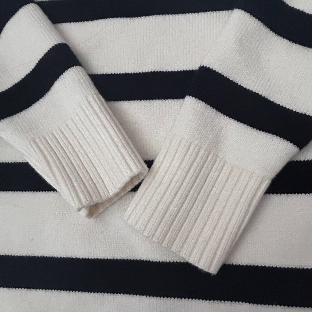 French Connection Striped Crewneck Sweater Size Small Drop Shoulder - Picture 9 of 10